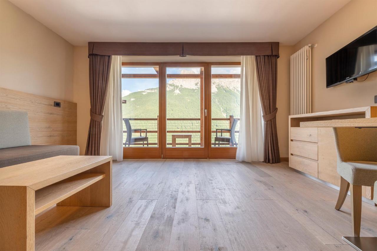 Design & Suite Hotel Ciarnadoi Віго-ді-Фасса Екстер'єр фото
