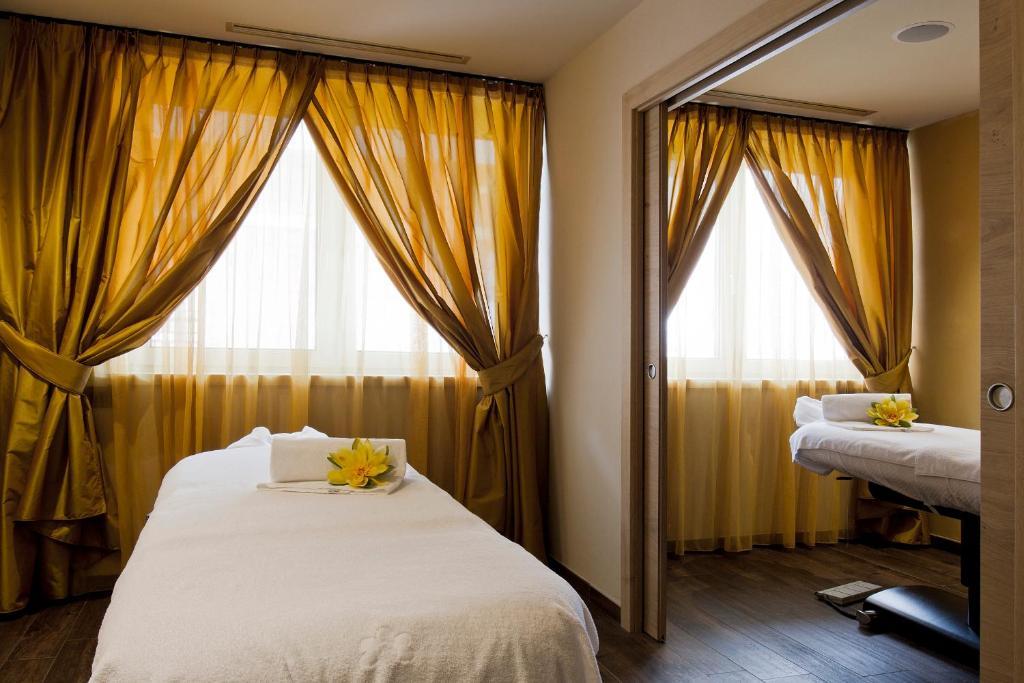 Design & Suite Hotel Ciarnadoi Віго-ді-Фасса Екстер'єр фото